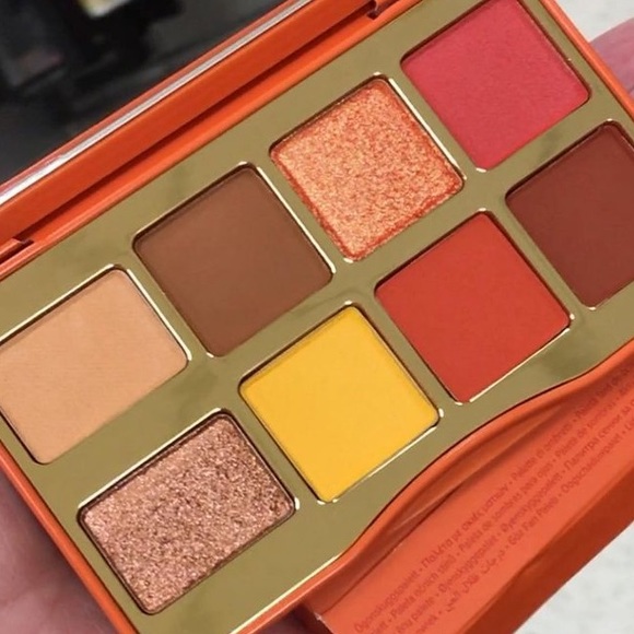 Too Faced Light My Fire Eyeshadow Palette BNIB - Picture 2 of 16